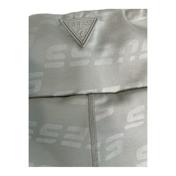Guess Women’s Silver / Gray Leggings |
Size XL | Y2K | Logo - Picture 4 of 8